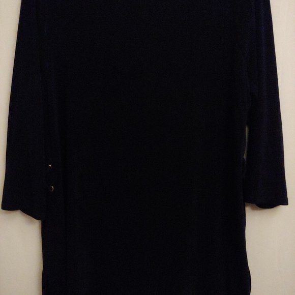 Chico's Travelers black Lace-Up Side slinky knit Top 2 asymmetrical hemline - Picture 3 of 7